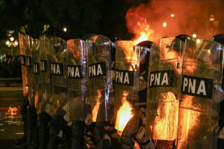 Arjantin'de hükümet karşıtı protestolarda gerginlik: 60 Yaralı