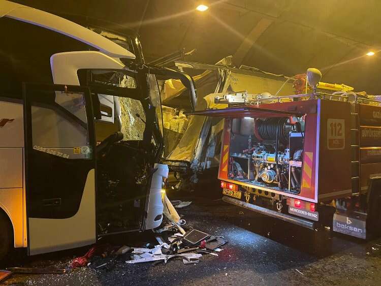 Osmaniye'de otobüs kazası: Yaralılar var!-Bursa Hayat Gazetesi-3