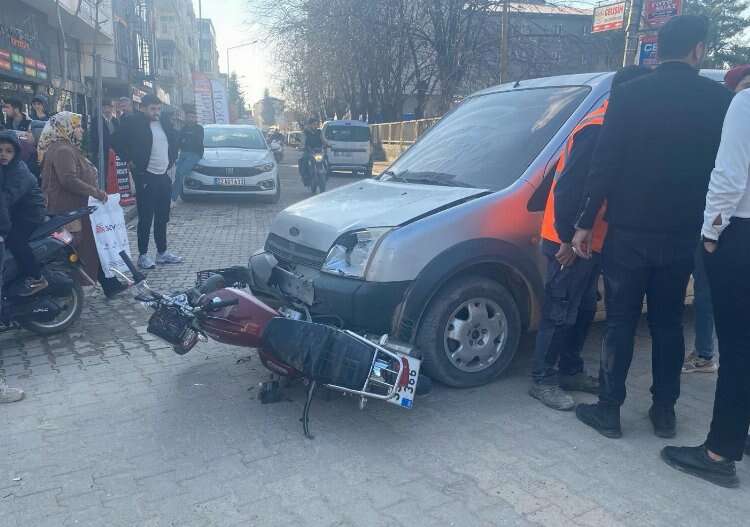 Adıyaman'da akrobasi faciası: Motosikletli hafif yaralandı!-Bursa Hayat Gazetesi-2