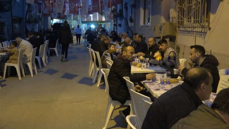 Büyük Birlik Partisi Bursa'da vatandaşlarla buluştu: 