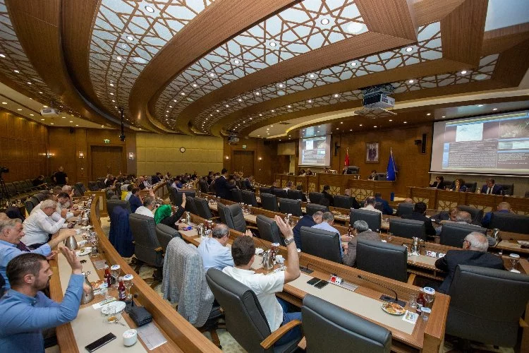 Bursa Büyükşehir meclisinde dağılım belli oldu