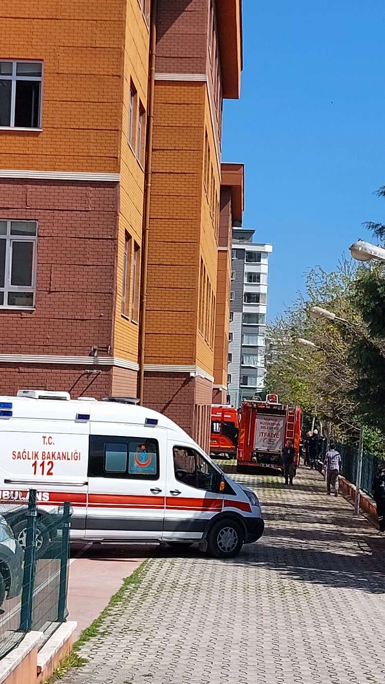 Samsun'da özel okulda yangın paniği!-Bursa Hayat Gazetesi-2