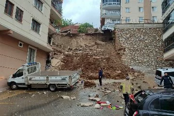 Bursa'da istinat duvarı çöktü: 2 apartmanda hasar oluştu, 36 kişi tahliye edildi!