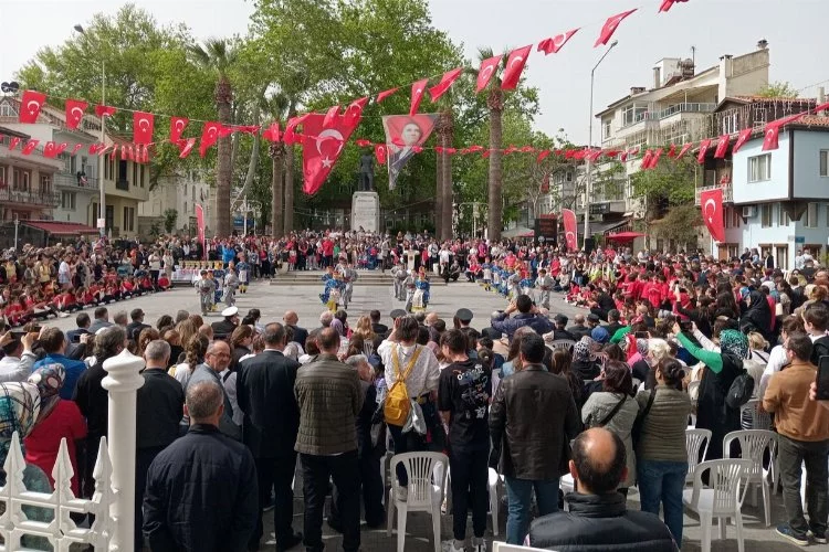 Bursa Mudanya'da 23 Nisan kutlamaları