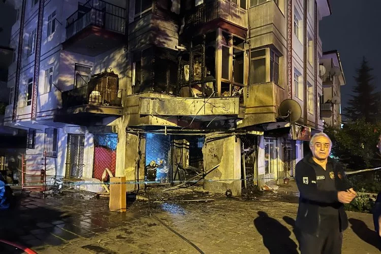 Ankara'da bakkal yangını paniğe neden oldu