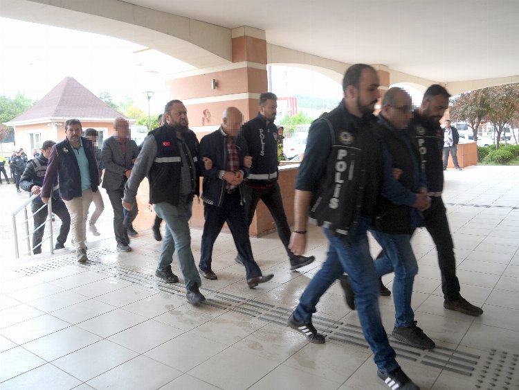 Kastamonu'da kamu kurumlarını dolandıran 32 kişi adliyede!-Bursa Hayat Gazetesi-2