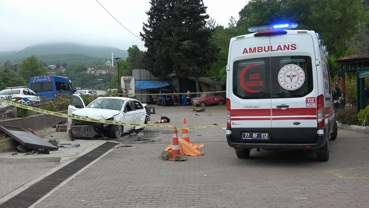 Yalova’da dehşet trafik kazası: 1 ölü, 7 yaralı!-Bursa Hayat Gazetesi-2