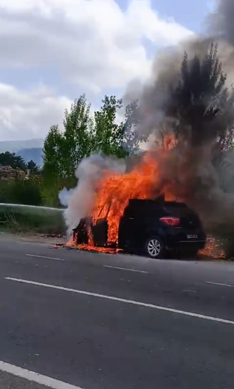 Seyir halindeki araç alev alev yandı!-Bursa Hayat Gazetesi-2