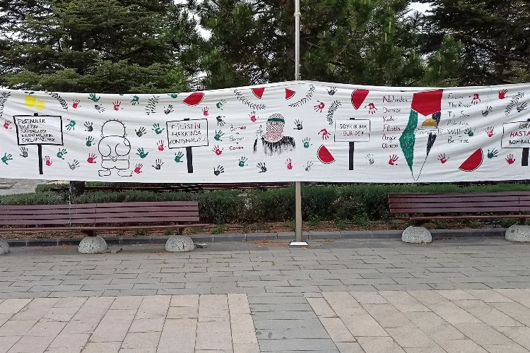 Gazze’deki soykırıma üniversitelilerden barışçıl tepki