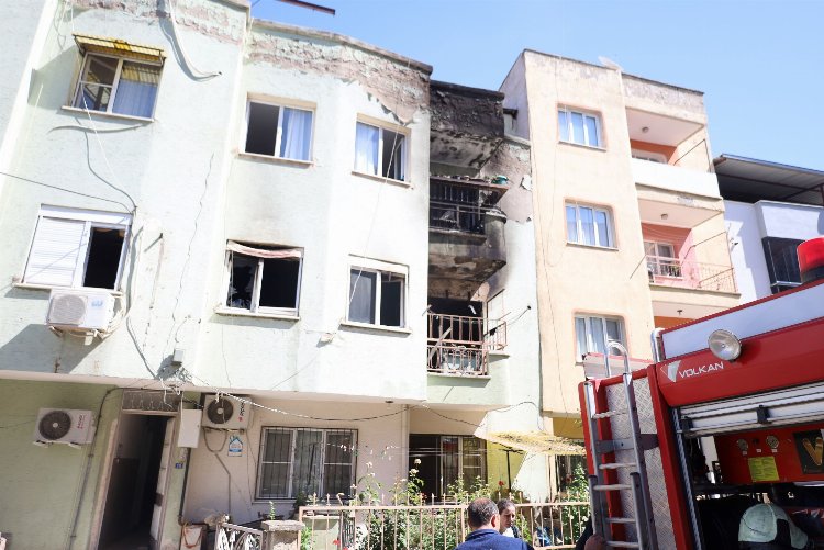 Manisada ev yangını: 1'i ağır 5 yaralı-Bursa Hayat Gazetesi-2