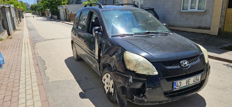 Bursa'da kaza: 3 yaralı! Bursa Hayat Gazetesi -2