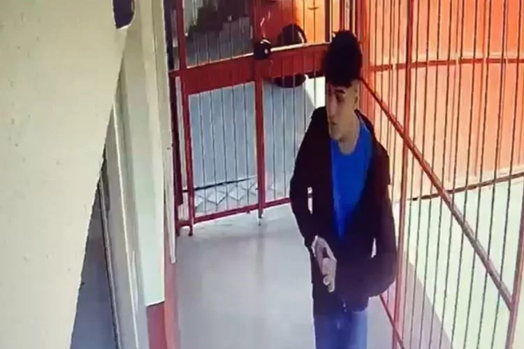 Okul müdürü İbrahim Oktugan öldürüldü: Öğrencinin okula giriş anı kamerada!