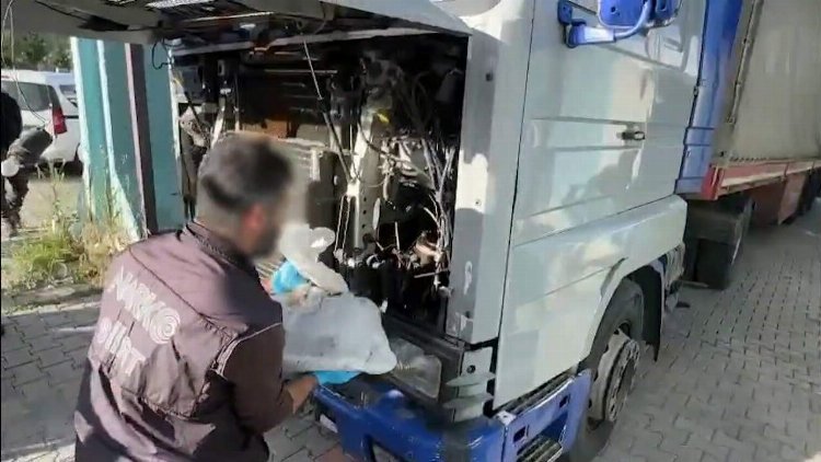 Siirt'te düzensiz göçmen ve uyuşturucu operasyonu!-Bursa Hayat Gazetesi-2