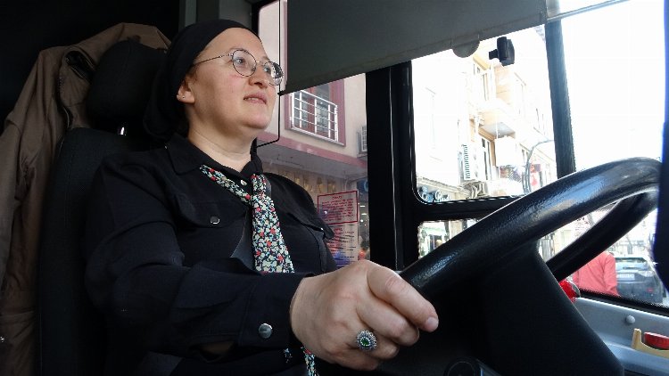 Şehrin tek kadın belediye otobüsü şoförü tam destek alıyor - Bursa Hayat Gazetesi-4