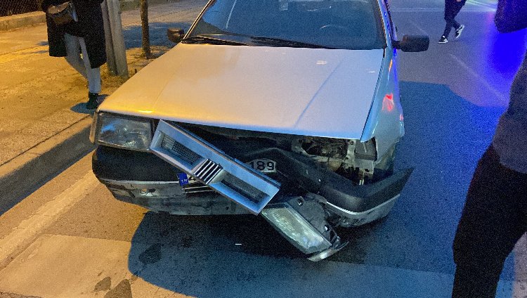 Ehliyetsiz ve alkollü sürücü kaza yaptı: Yaralı arkadaşını bırakıp kaçtı!-Bursa Hayat Gazetesi-3