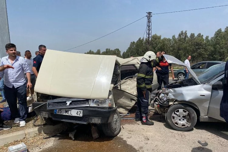 Aydın'da 2 otomobilin çarpıştığı kazada 7 yaralı