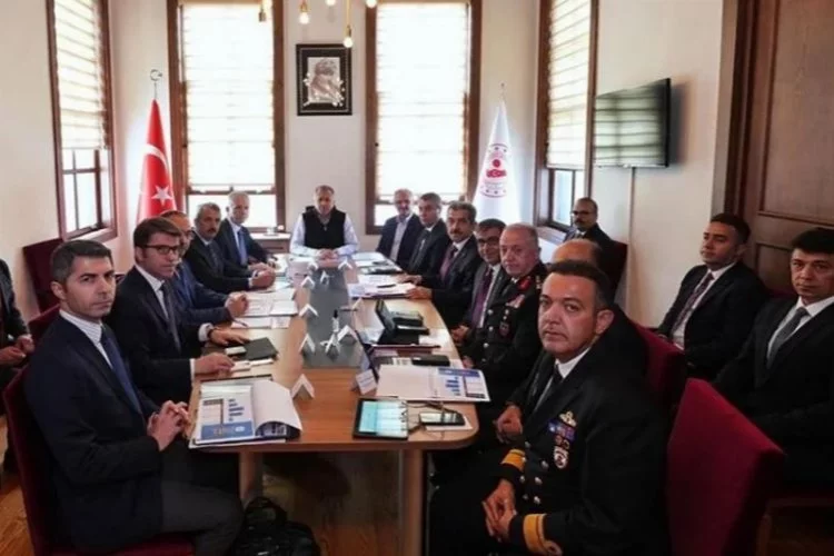 Bakan Yerlikaya başkanlığında 'Güvenlik Toplantısı'