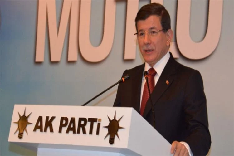 Başbakan Davutoğlu başkanlık açıklaması yaptı
