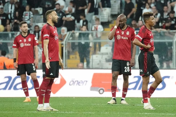 Beşiktaş, Hatayspor ile berabere kaldı