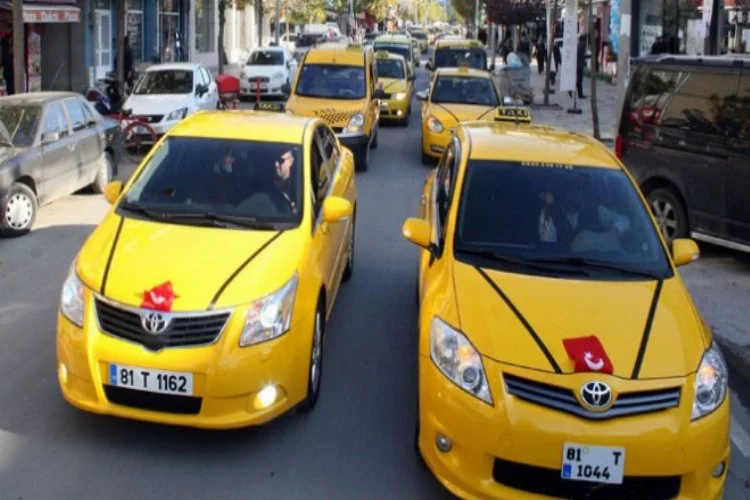 Bu taksiler gasp edilip öldürülen taksici için