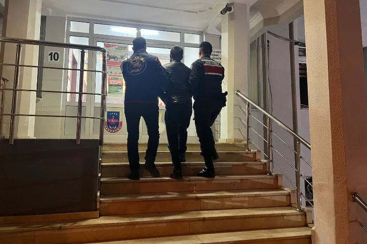 Bursa'da 15 ayrı suç kaydı olan şahıs yakalanarak cezaevine gönderildi