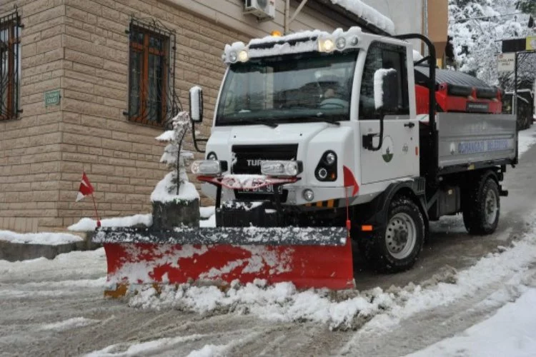 Bursa'da 24 saat karla mücadele
