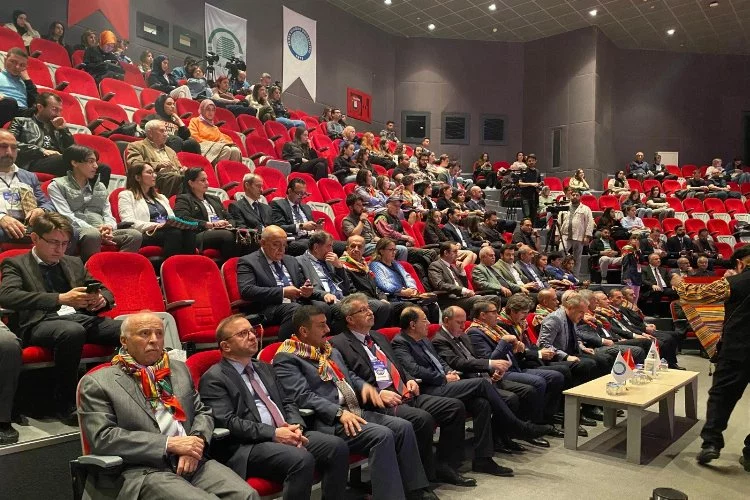 Bursa'da 3 gün süren kongrede 17 oturumda 67 bildiri sunuldu