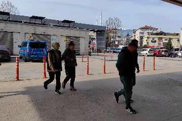 Bursa'da evde uyuşturucu madde satışı! Yakalandılar