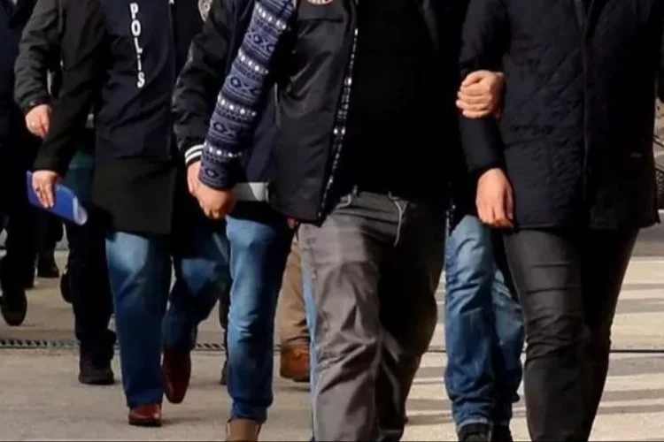 Bursa'da güvenlik kamerası olmayan sokakları seçmişlerdi ama... Suçüstü yakalandılar!