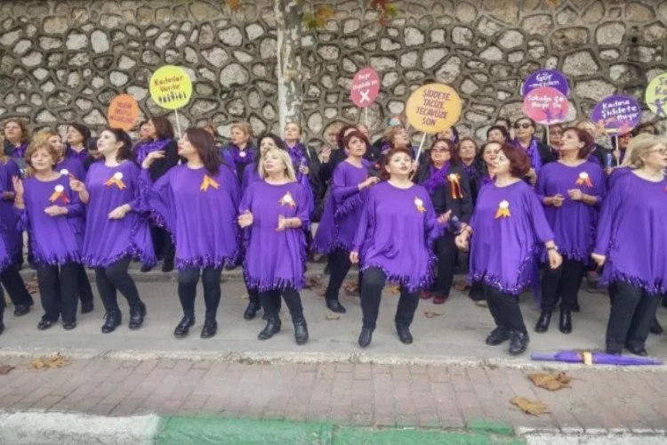 Bursa'da kadına şiddete karşı marş!