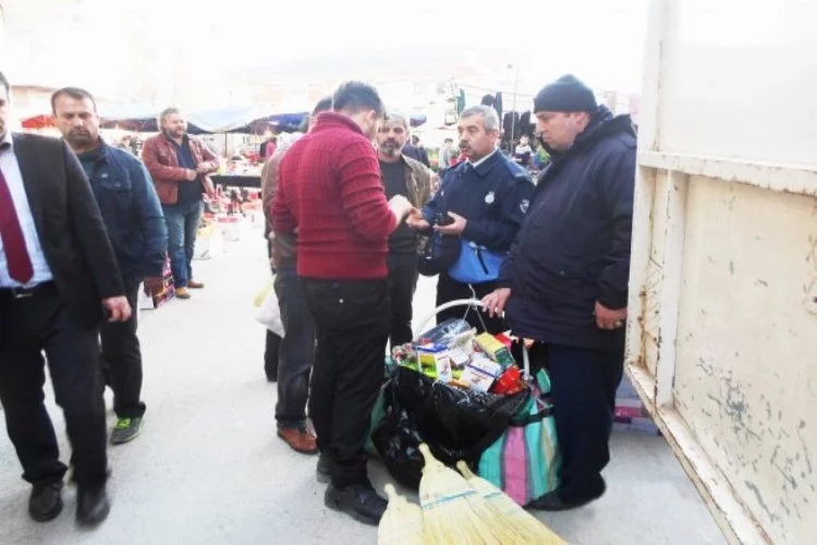Bursa'da seyyar satıcılara zabıta izin vermiyor