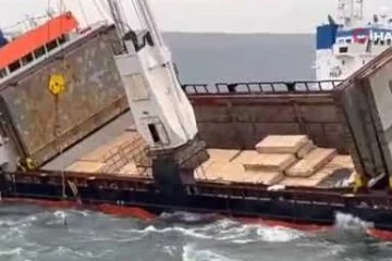 Bursa’da yan yatan gemi düzeltildi
