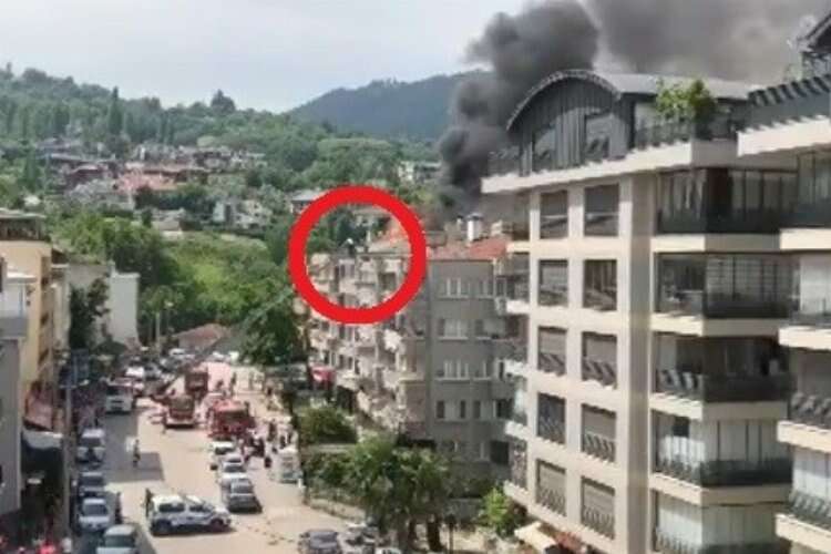 Bursa'da yangın: 3 kişi mahsur kaldı