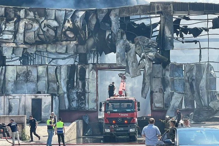 Bursa'da yangının boyutu havadan çekilen görüntülere yansıdı
