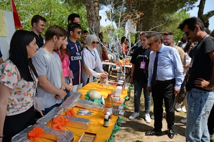 Bursa Uludağ Üniversitesi'nde öğrenci festivalleri başladı