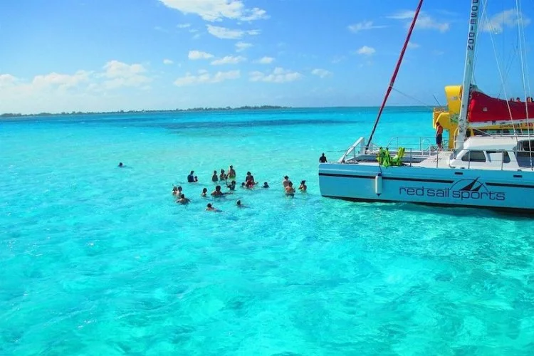 Cayman Adaları: Turkuaz suların gizli cenneti