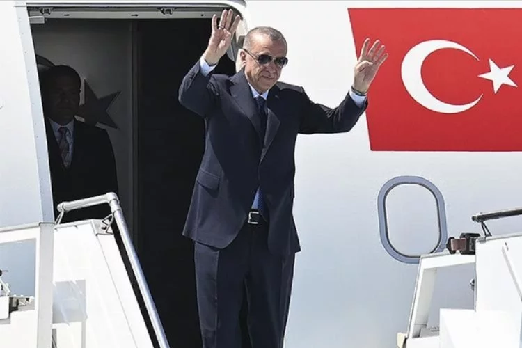 Cumhurbaşkanı Erdoğan resmi ziyaret için BAE’ye gitti
