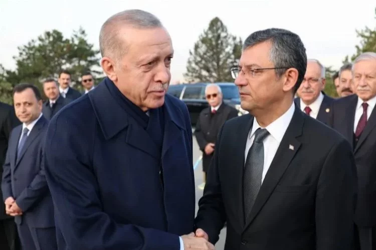 Cumhurbaşkanı Erdoğan, CHP Lideri Özgür Özel ile bir araya geldi