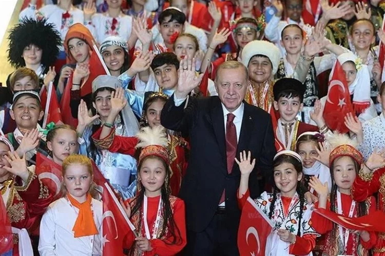 Cumhurbaşkanı Erdoğan çocuklarla bir araya geldi