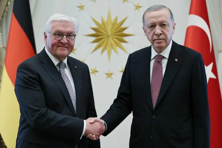Cumhurbaşkanı Erdoğan'dan  Alman mevkidaşına hediye