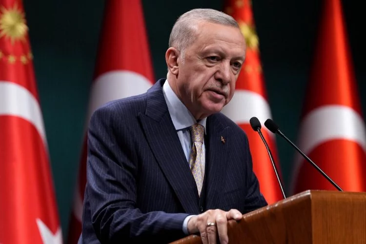 Cumhurbaşkanı Erdoğan'dan Dervişoğlu’na tebrik telefonu