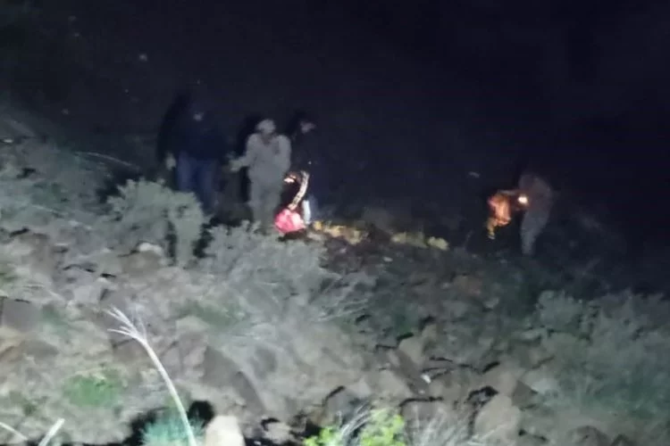 Dağlık alanında mahsur kalan 4 vatandaşı AFAD ekipleri kurtardı