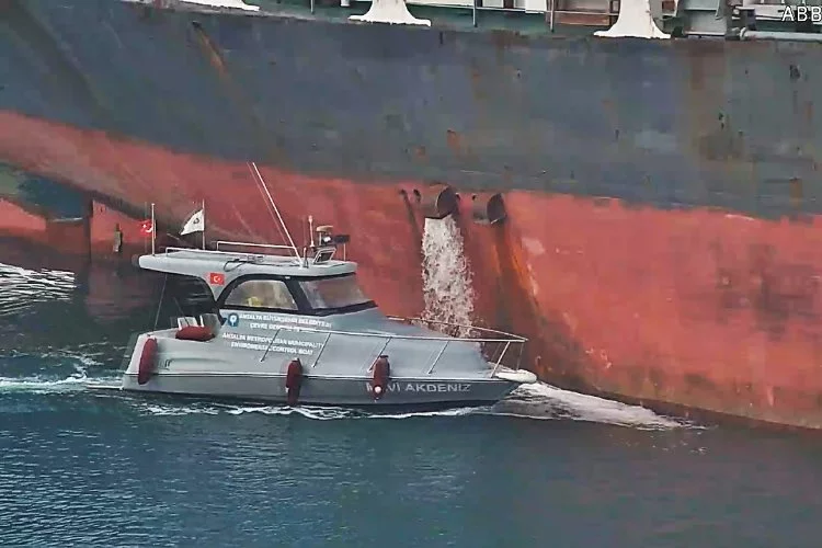 Denizi kirleten gemilere 91,7 milyon lira ceza!