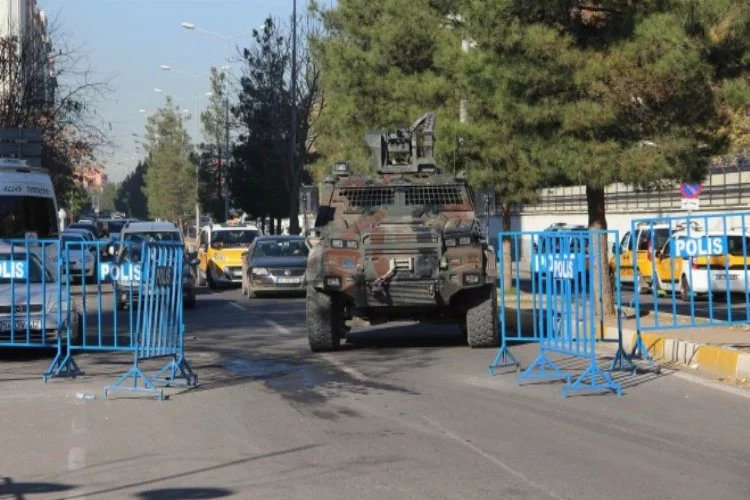 Diyarbakır'da yasaklar hala devam ediyor