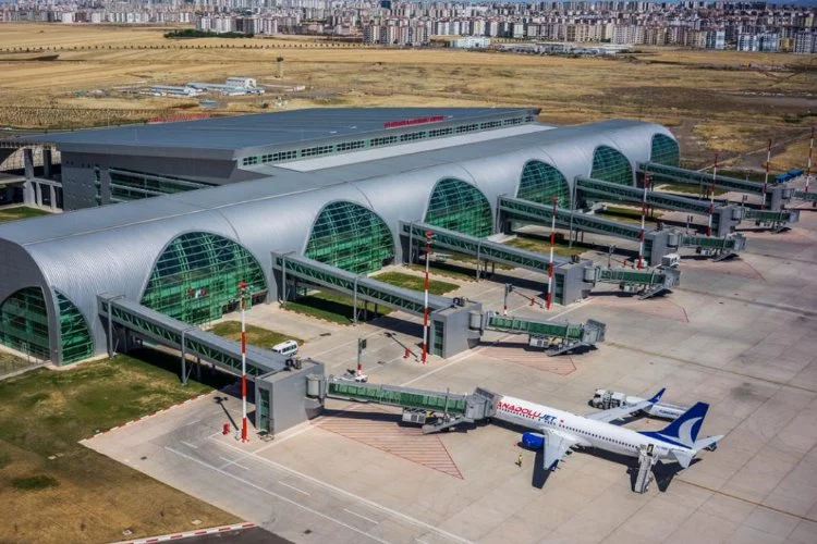 Diyarbakır Havalimanı'nın uçak, yolcu ve yük istatistikleri açıklandı
