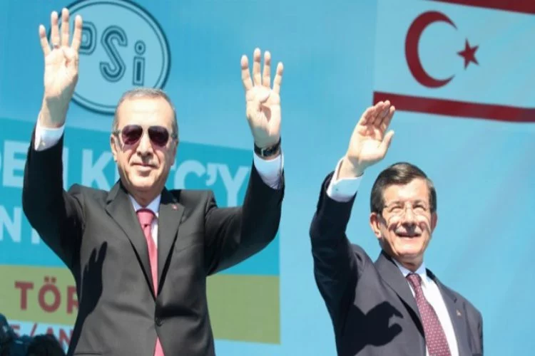 Erdoğan'dan Başbakan Davutoğlu'na tebrik tweeti
