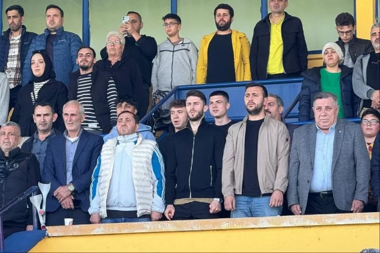 Fenerbahçeli İsmail Yüksek memleketi İznik'te