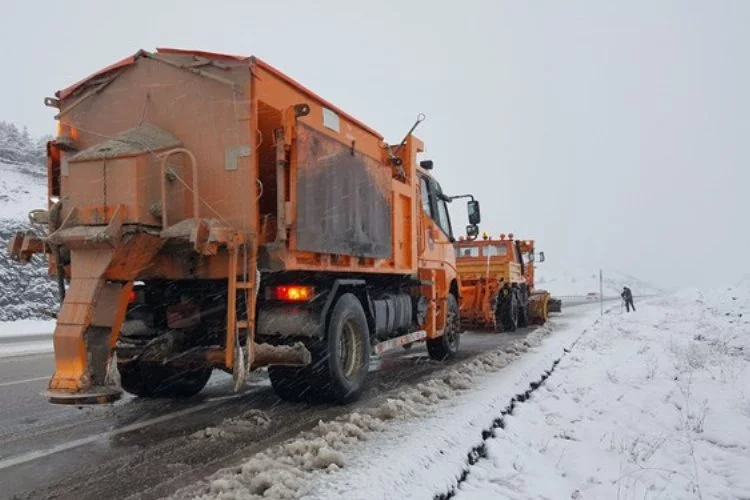 Türkiye genelinde yollarda son durum: Tüm araç trafiğine kapatıldı