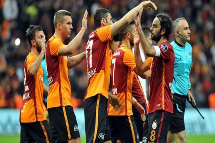 Galatasaray'da derbi öncesi 3 oyuncu sınırda