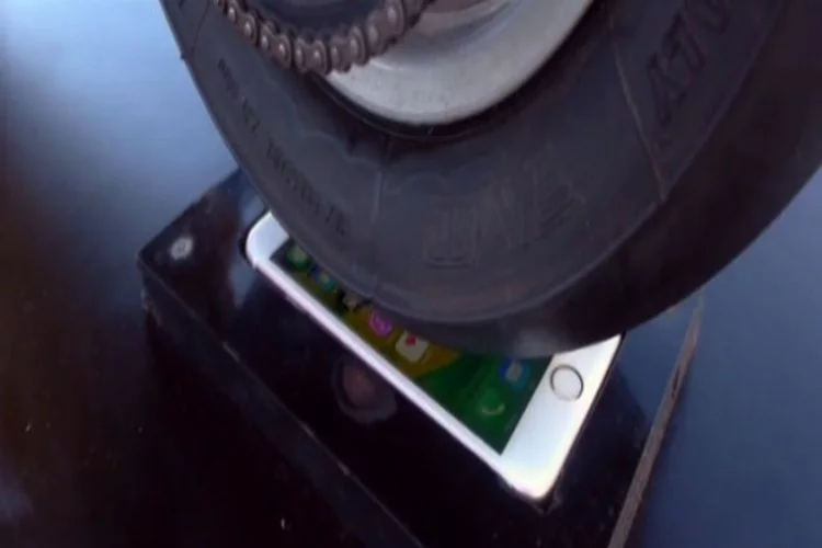 iPhone 6S'i yarış motoru ile test ettiler